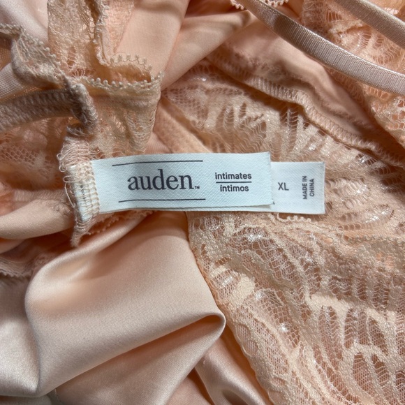 Auden Peach Lace Intimates - Picture 3 of 4